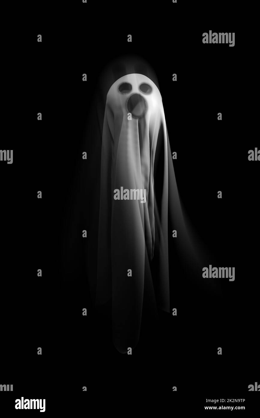 Fantôme isolé sur fond noir. 3D rendu de l'illustration. Banque D'Images