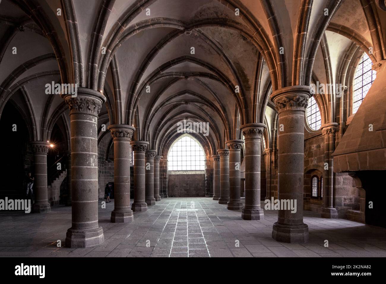 Salle d'hôtes médiévale de l'abbaye médiévale du Mont Saint-Michel (Mont Saint Michel), Avranches, Normandie, France. Banque D'Images