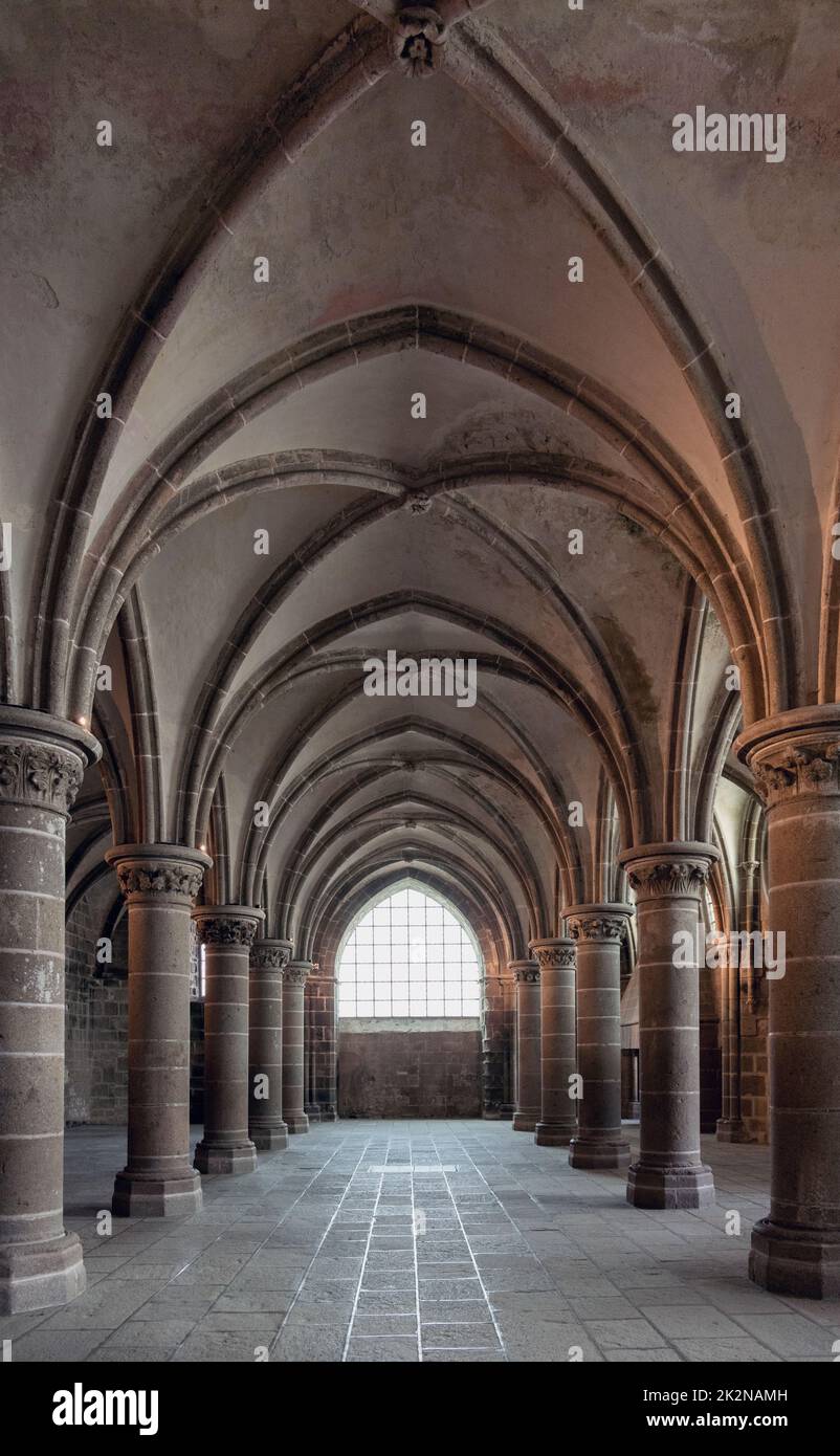 Salle d'hôtes médiévale de l'abbaye médiévale du Mont Saint-Michel (Mont Saint Michel), Avranches, Normandie, France. Banque D'Images