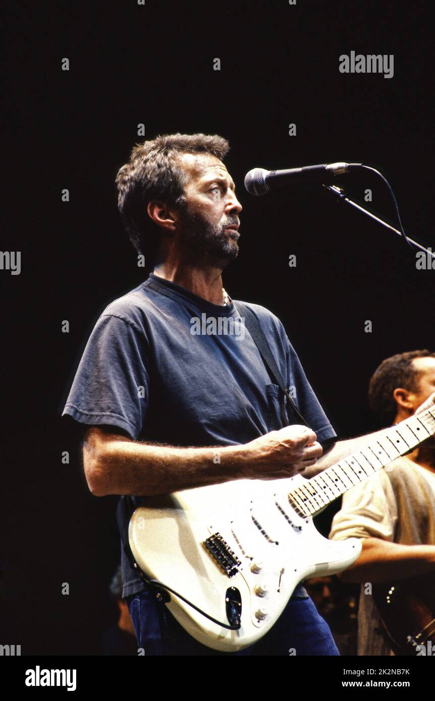 Eric Clapton en concert au Royal Albert Hall, Londres, Angleterre crédit : Mel Longhurst / Performing Arts Images www.performingartsimages.com Banque D'Images