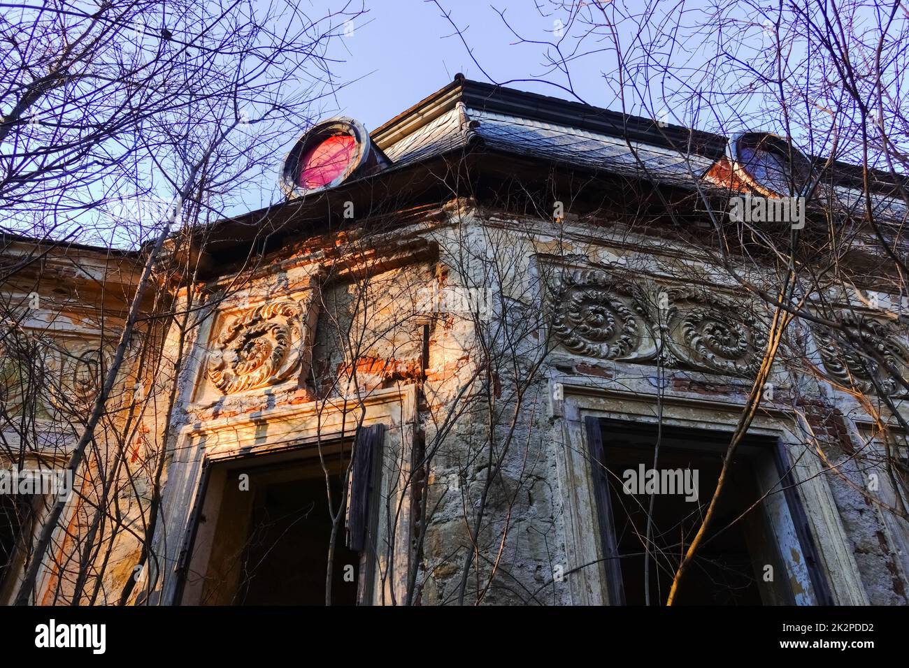 petit pavillon de chasse d'une impératrice en autriche dans la vue de détail de la forêt Banque D'Images