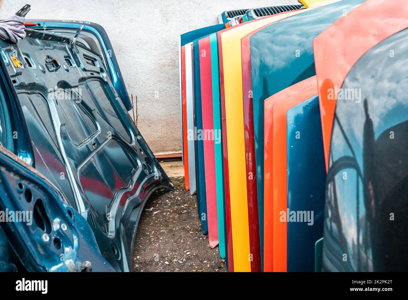 pièces de voiture à la ferraille Banque D'Images