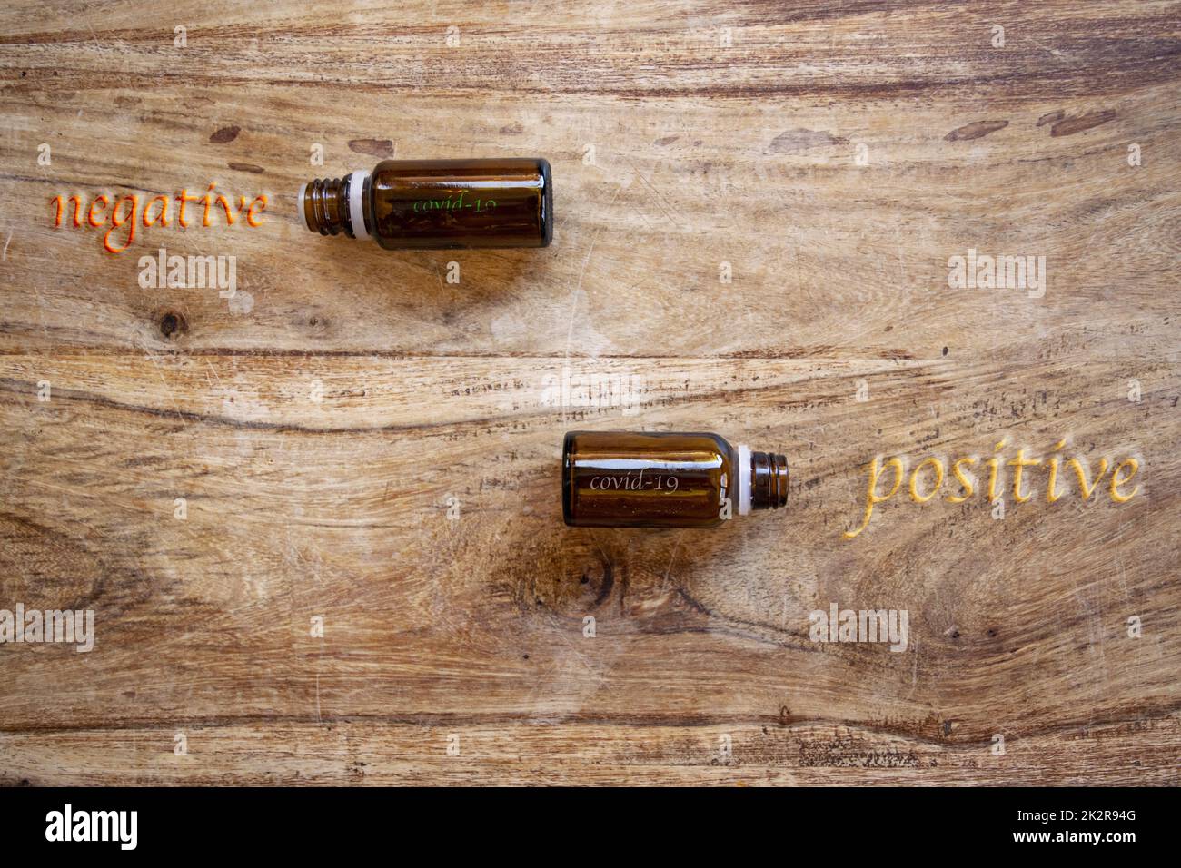 résultat du test du coronavirus Banque D'Images