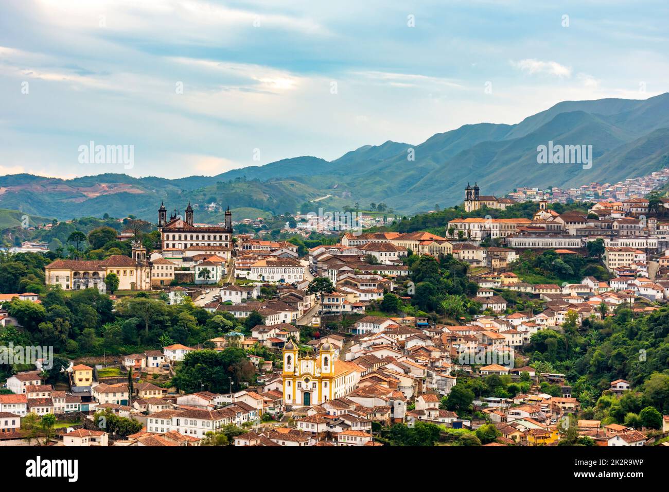 Vue sur la ville historique d'Ouro Preto à Minas Gerais Banque D'Images