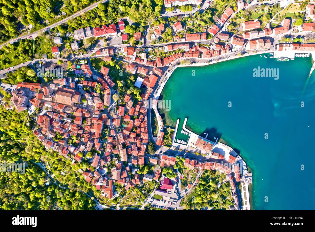 Vue aérienne de la ville de Bakar dans la baie de Kvarner Banque D'Images