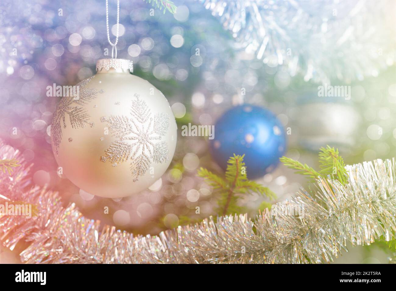 Décoration d'arbre de Noël arbre de Noël décoré sur babiole bac Banque D'Images