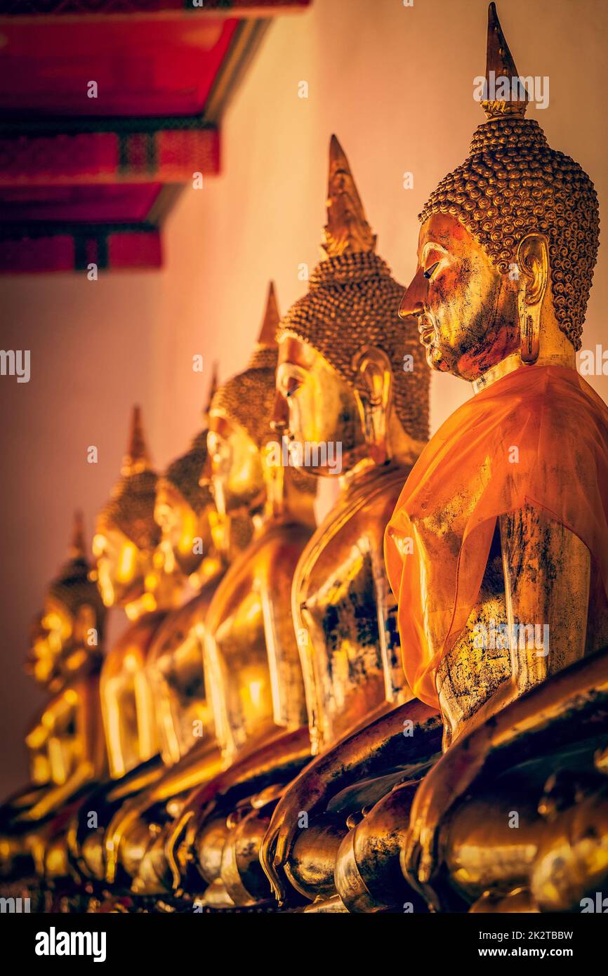 Statues de Bouddha assis, en Thaïlande Banque D'Images