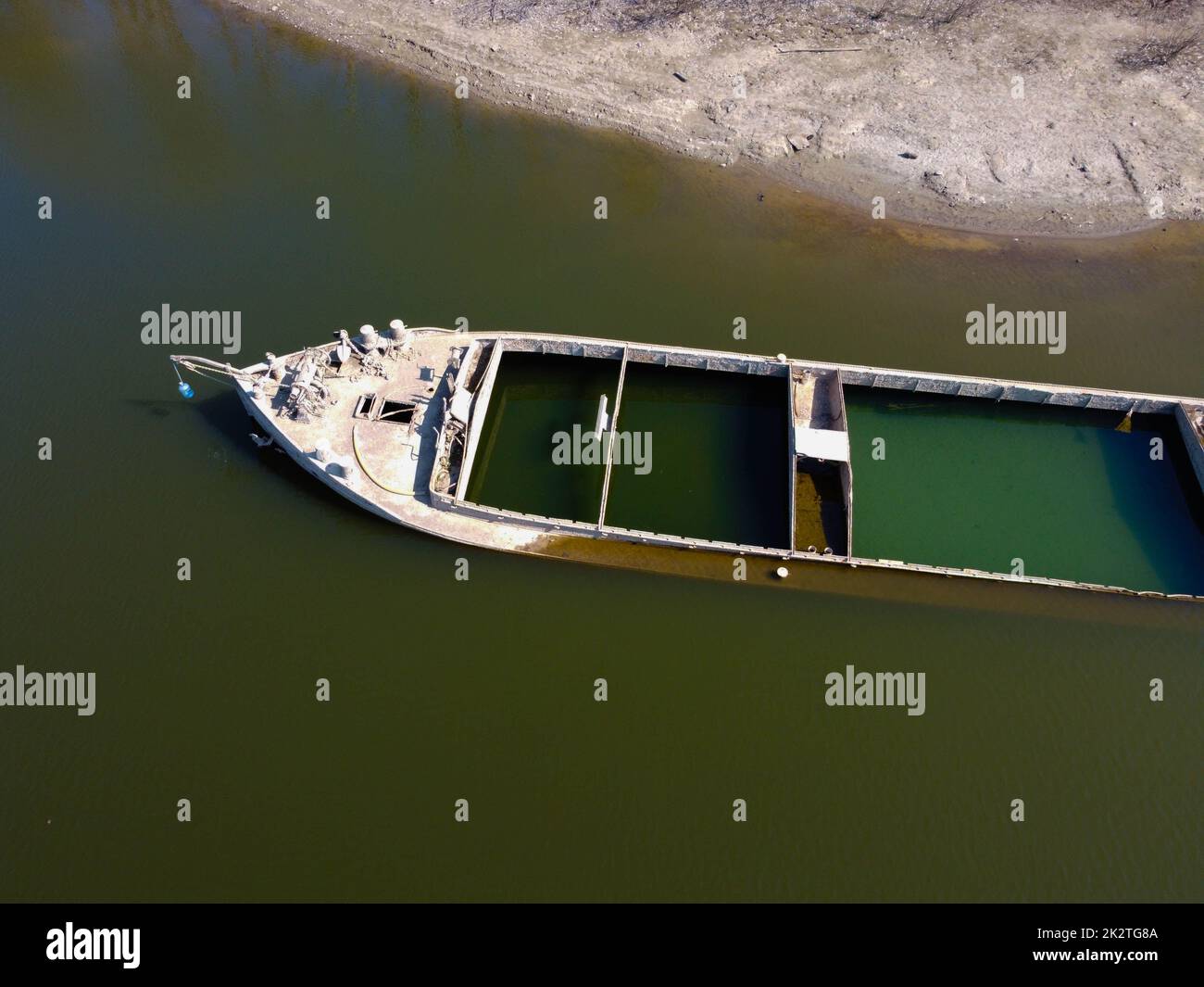 Navire coulé dans la seconde guerre mondiale. Gualtieri, Italie Banque D'Images