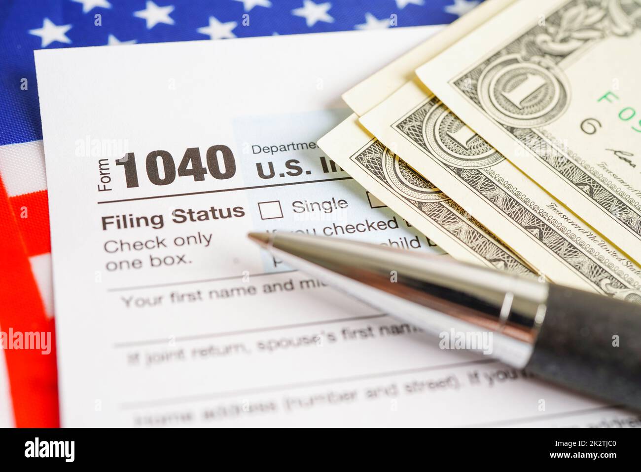 Formulaire fiscal 1040 Déclaration de revenus des particuliers des États-Unis, concept de financement des entreprises. Banque D'Images