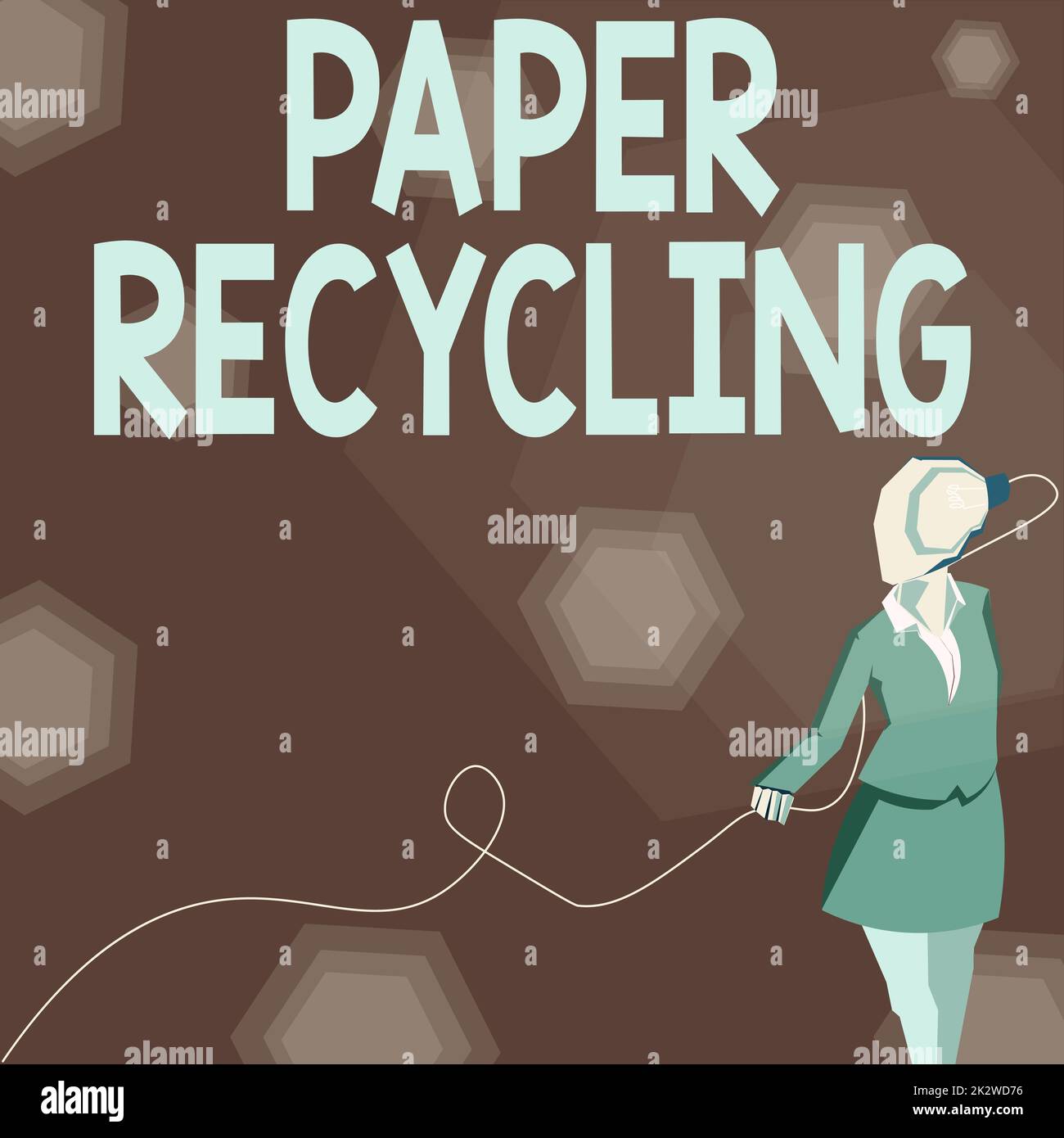 Légende présentant le recyclage du papier. Idée d'affaires utilisant les déchets de papier d'une nouvelle manière en les recyclant Lady porter la combinaison avec une tête pleine d'idées représentées par une ampoule. Banque D'Images