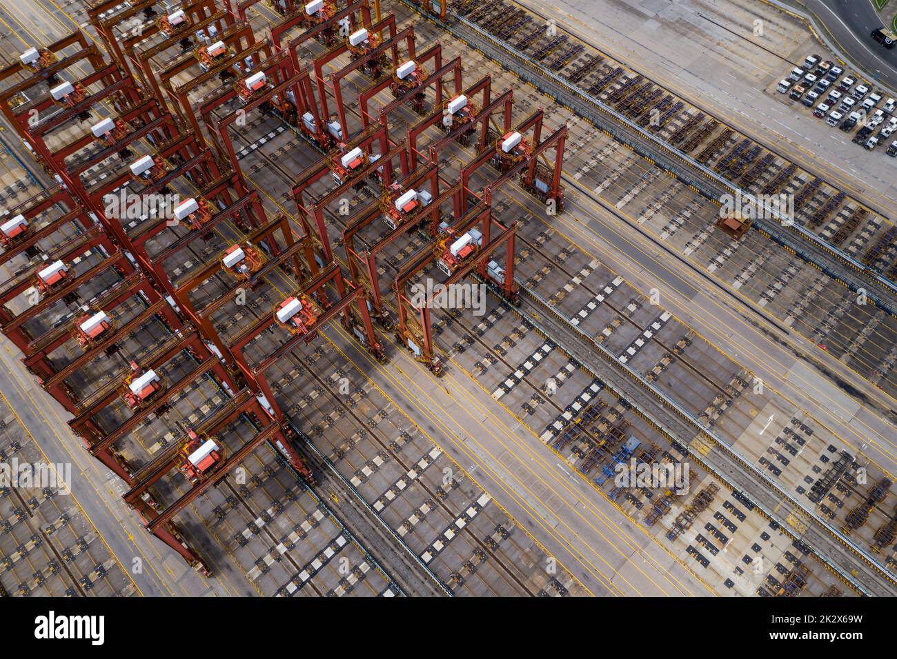 Kwai Tsing, Hong Kong 24 juin 2020 : vue de dessus du port de conteneurs de Hong Kong Banque D'Images