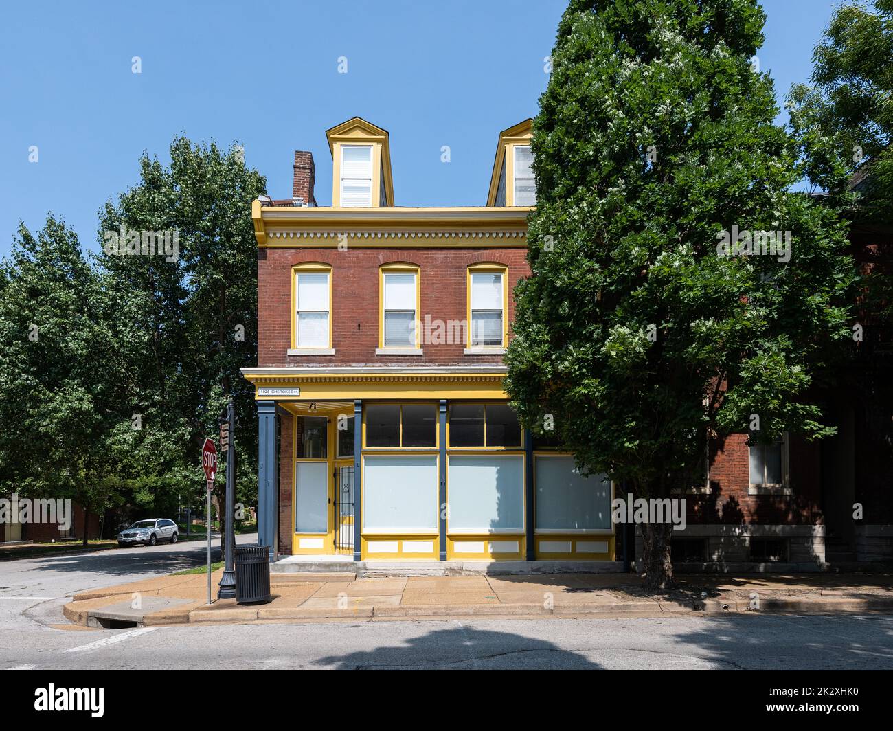 Bâtiment commercial sur la rue Cherokee au sud de Saint Louis Banque D'Images