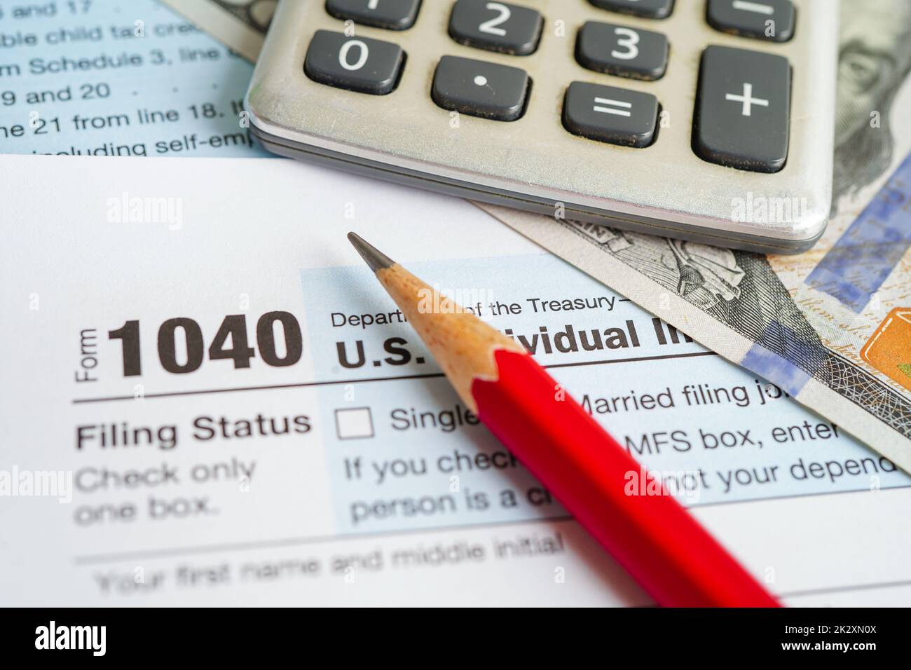 Formulaire fiscal 1040 Déclaration de revenus des particuliers des États-Unis, concept de financement des entreprises. Banque D'Images
