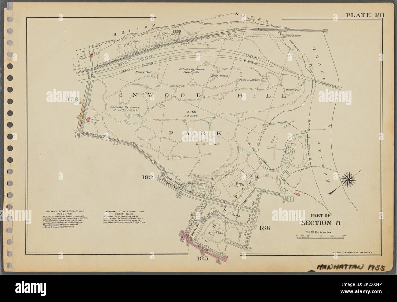 Cartographie, cartes. 1955 - 1956. Lionel Pincus et Princess Firyal Map Division. Immobilier , New York (État) , New York (New York), Manhattan (New York, New York) Planche 181, partie de la section 8 : Parc Inwood Hill, bordé par la rivière Hudson, la rivière Harlem, rue W. 218th, chemin Indian, rue W. 215th, Broadway, rue Isham, avenue Seaman, avenue Payson et rue Dyckman. Banque D'Images