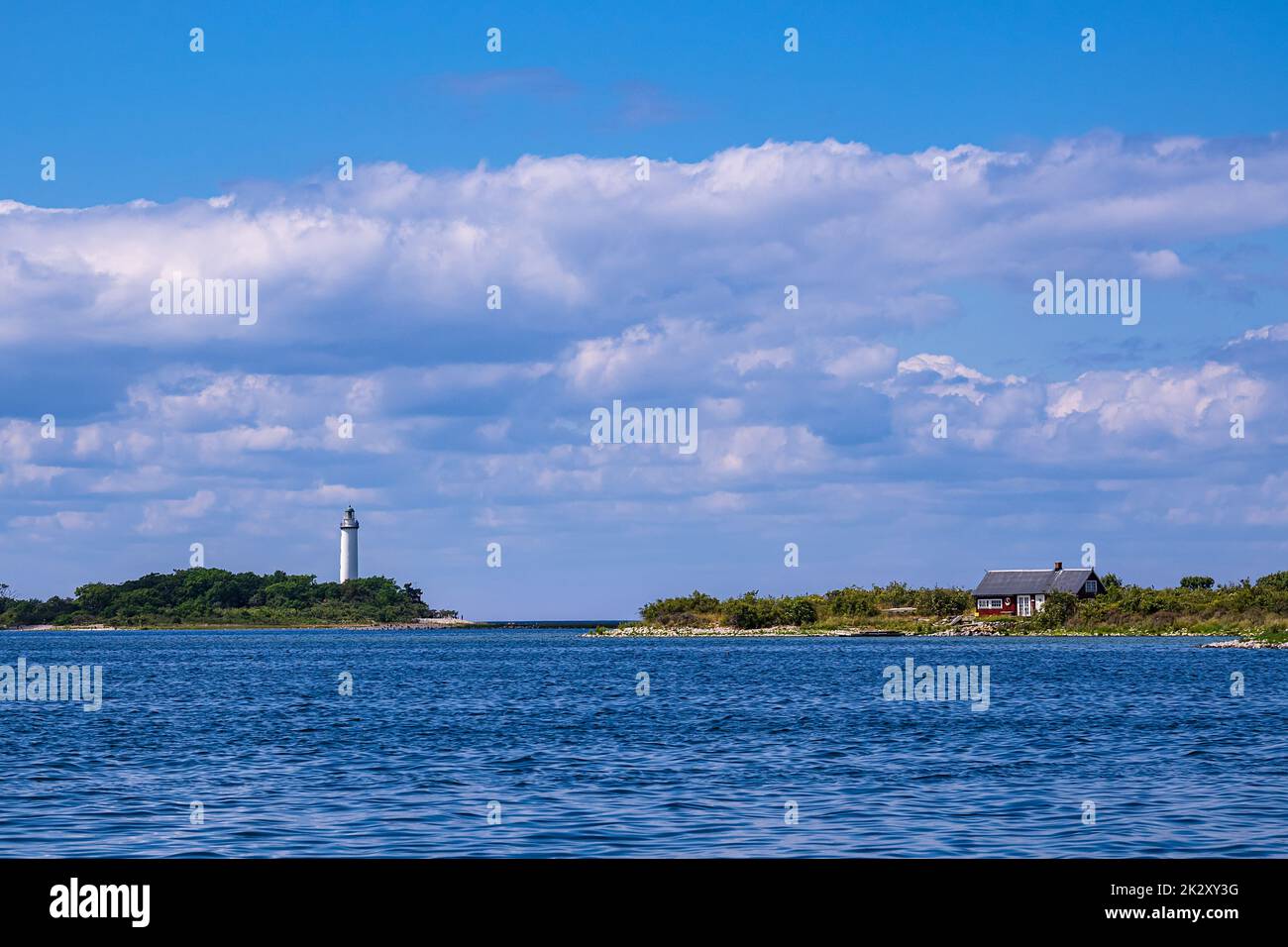 Phare de LÃ¥nge Erik sur la côte de la mer Baltique sur l'île de Ã–Land en Suède Banque D'Images