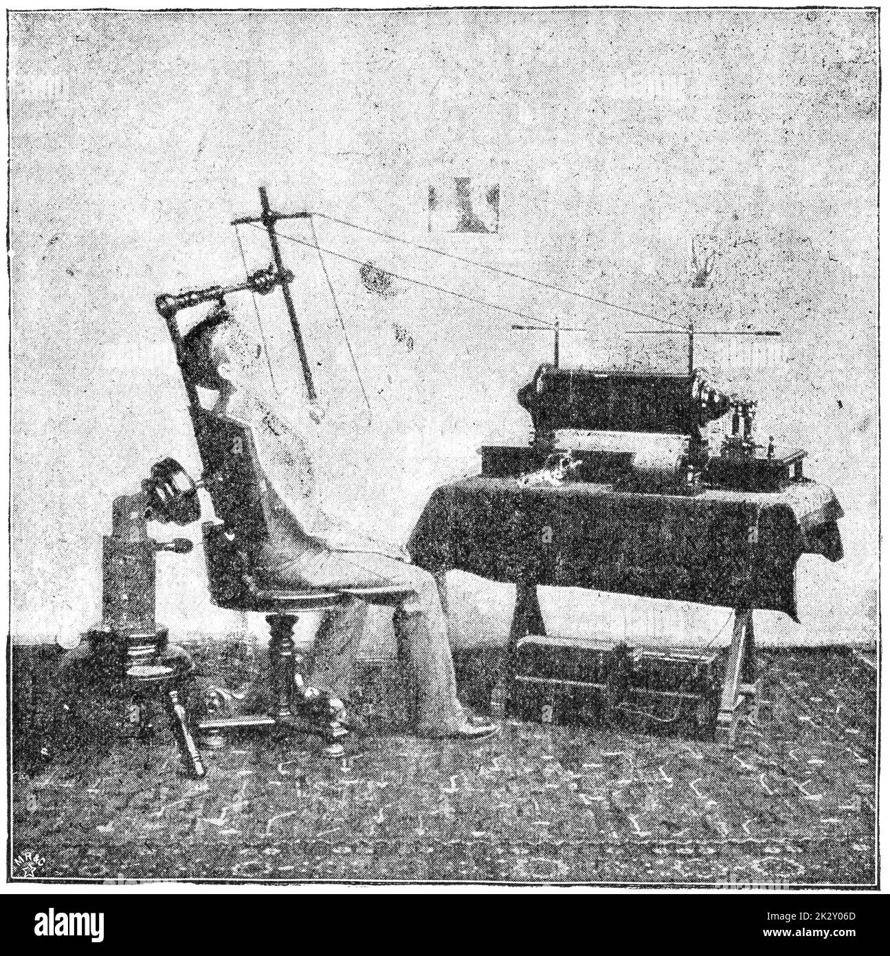 Enregistrement au moyen de rayons X. Système de Ferdindnd Ernecke. Illustration du 19e siècle. Allemagne. Arrière-plan blanc. Banque D'Images