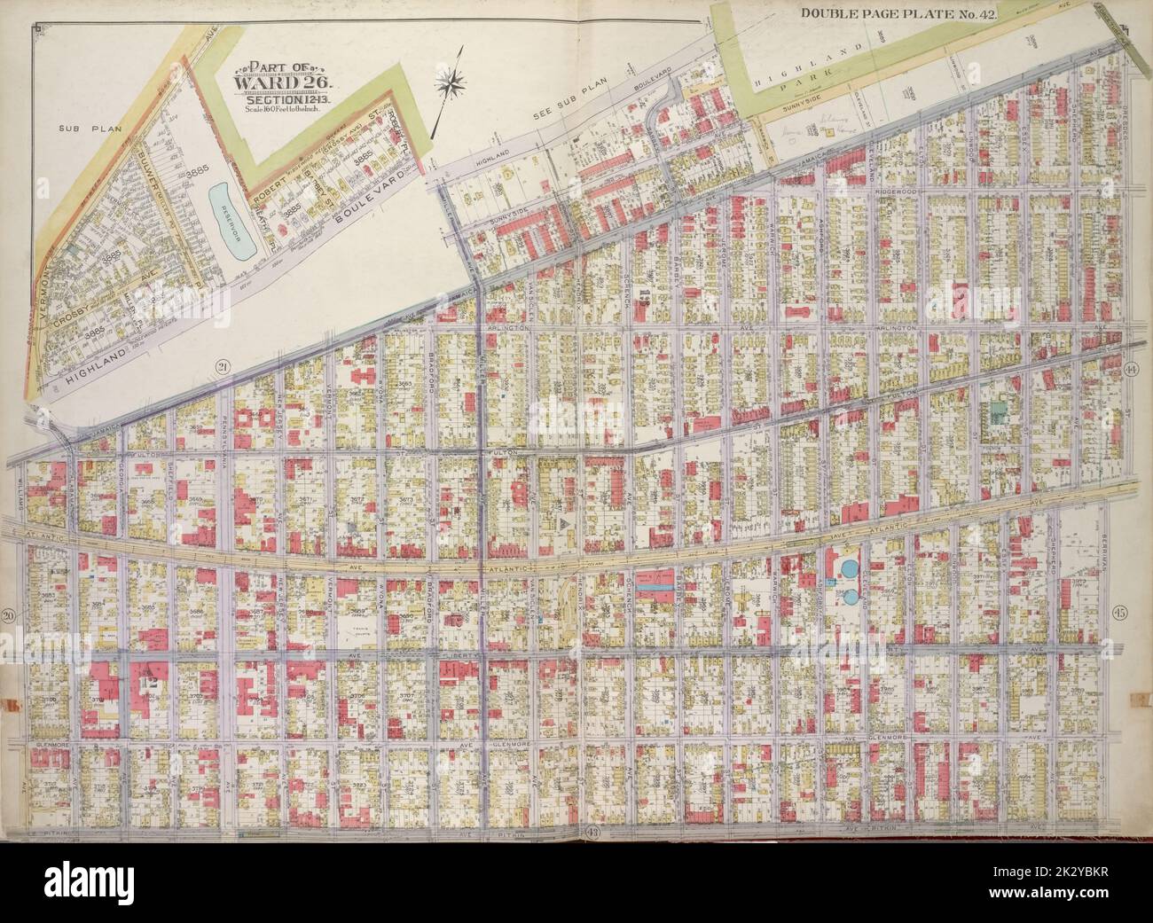 E.B. Hyde & Co. Cartographie, cartes. 1916. Lionel Pincus et Princess Firyal Map Division. Brooklyn (New York, N.Y.), immeuble , New York (État) , New York Brooklyn, vol. 1, 2nd partie, plaque double page no 42; partie du quartier 26, section 12-13; carte délimitée par Highland Blvd., Laurel St., Sunnyside Ave., Force tube Ave., Dresden St.; Y compris Atlantic Ave., Berriman St., Pitkin Ave., Williams Ave., Jamaica Ave., Miller Ave.; carte du plan secondaire délimitée par Vermont Ave., ligne limite entre les quartiers, Robert St., Robert PL., Highland Blvd. Banque D'Images