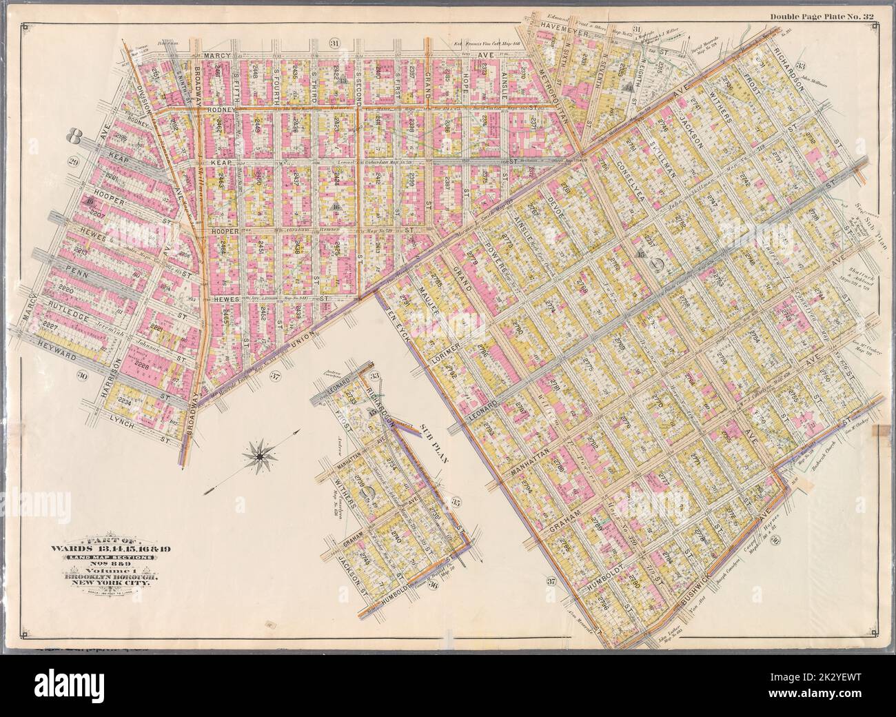 Cartographie, cartes. 1898. Lionel Pincus et Princess Firyal Map Division. Brooklyn (New York, N.Y.), immeuble , New York (État) , New York Double page plaque no 32 : délimitée par l'avenue Marcy, l'avenue Metropolitan, la rue N. Fifth, la rue Havemeyer, la rue Withers, Union Ave., Richardson St., Leonard St., Frost St., Manhattan Ave., Withers St., Graham Ave., Jackson St., Humboldt St., Metropolitan Ave., Bushwick Ave., Ten Eyck St., Union Ave., Broadway, Lynch St. Harrison Ave. Et Heyward St. partie des quartiers 13, 14, 15, 16 et 19. Sections de la carte terrestre, n° 8 et 9, volume 1, Brooklyn Borough, New York City. Banque D'Images