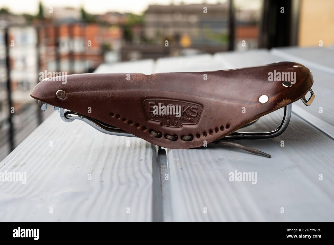 Selle de selle de vélo en cuir Brooks vintage B 67 avec