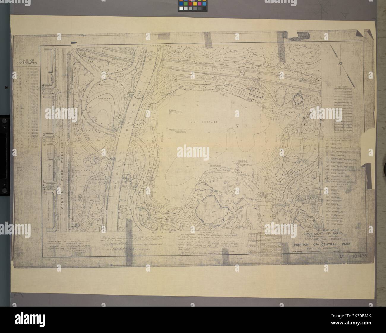 New York (New York). Ministère des Parcs. Division topographique. Cartographie, cartes. 1939 - 1948. Lionel Pincus et Princess Firyal Map Division. Central Park (New York, New York) M-T-10-125 : délimitée par la rue West 63rd, la rue West 64th, la rue West 65th, la promenade West et le chemin Bridle. Banque D'Images