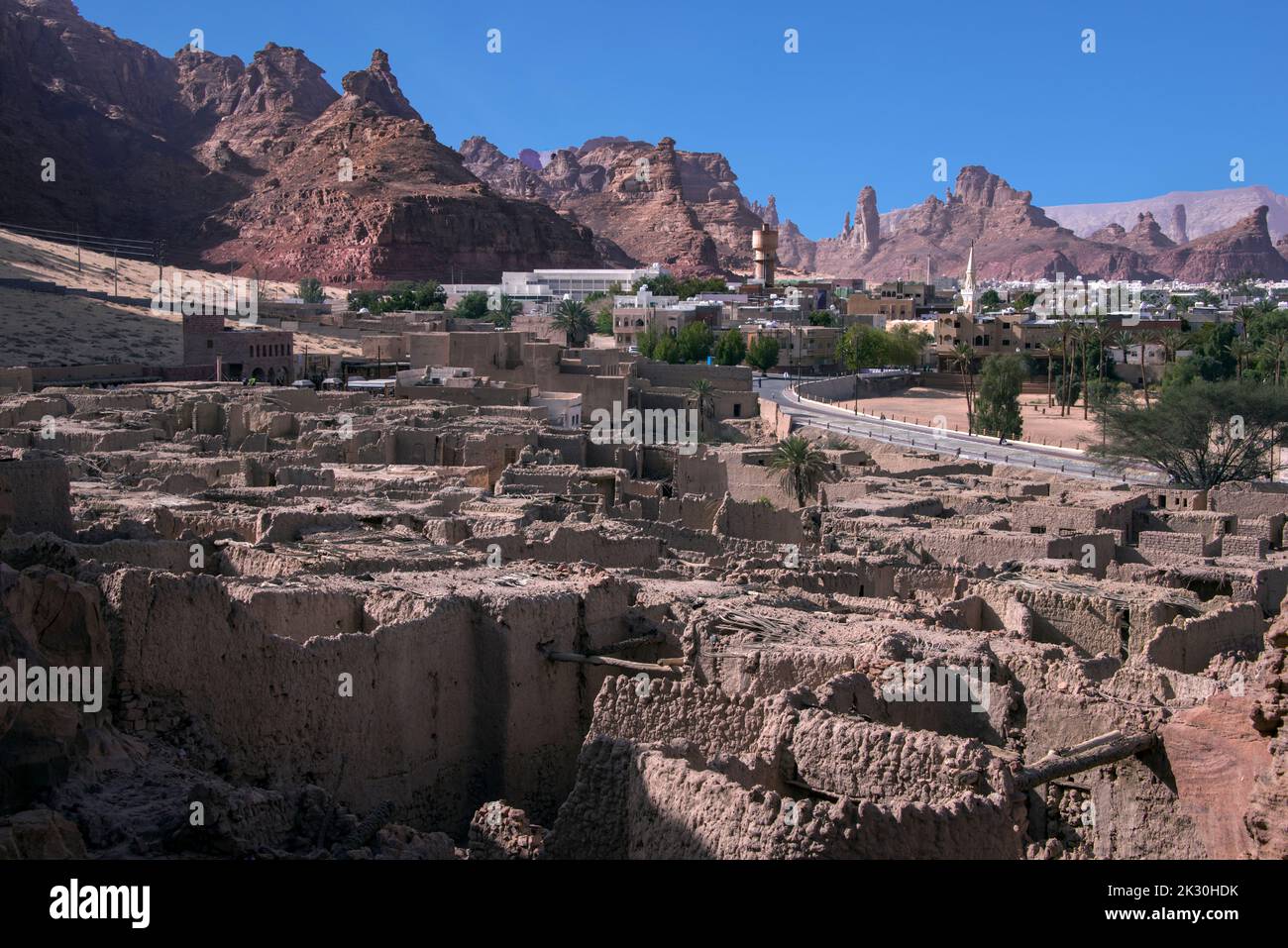 Vue sur la vieille ville et la nouvelle ville Al Ula Saudia Arabia Banque D'Images