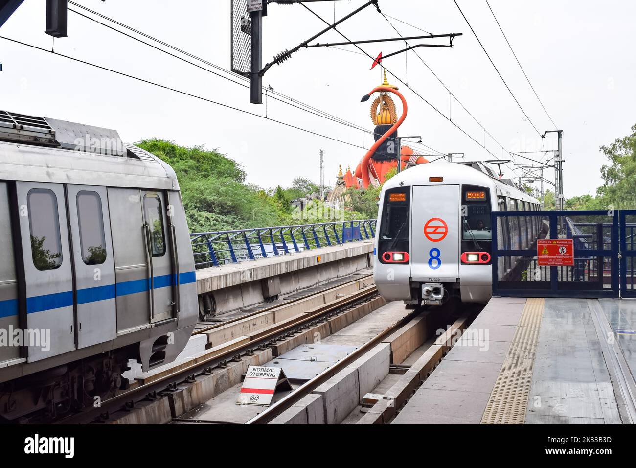 Modèle De Train JTMM - Ensemble De 4 Voitures De Métro En Alliage - Échelle 1/64, Bleu Et Blanc - Fonction Reculer/avancer