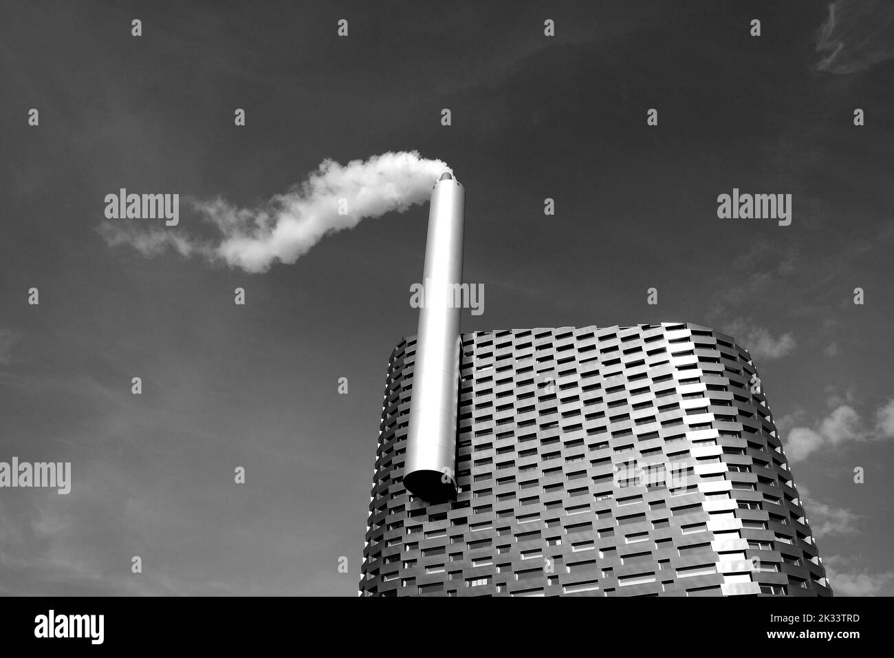 Copenahgen /Denmark/24 Septemeber2022/fumée blanche de la combustion de déchets chimmeny et obtenir eht pour garder la maison de Denamrk chaud genre og énergie verte et meilleur fior changement climatique. (Photo. Francis Joseph Dean/Dean photos. Banque D'Images