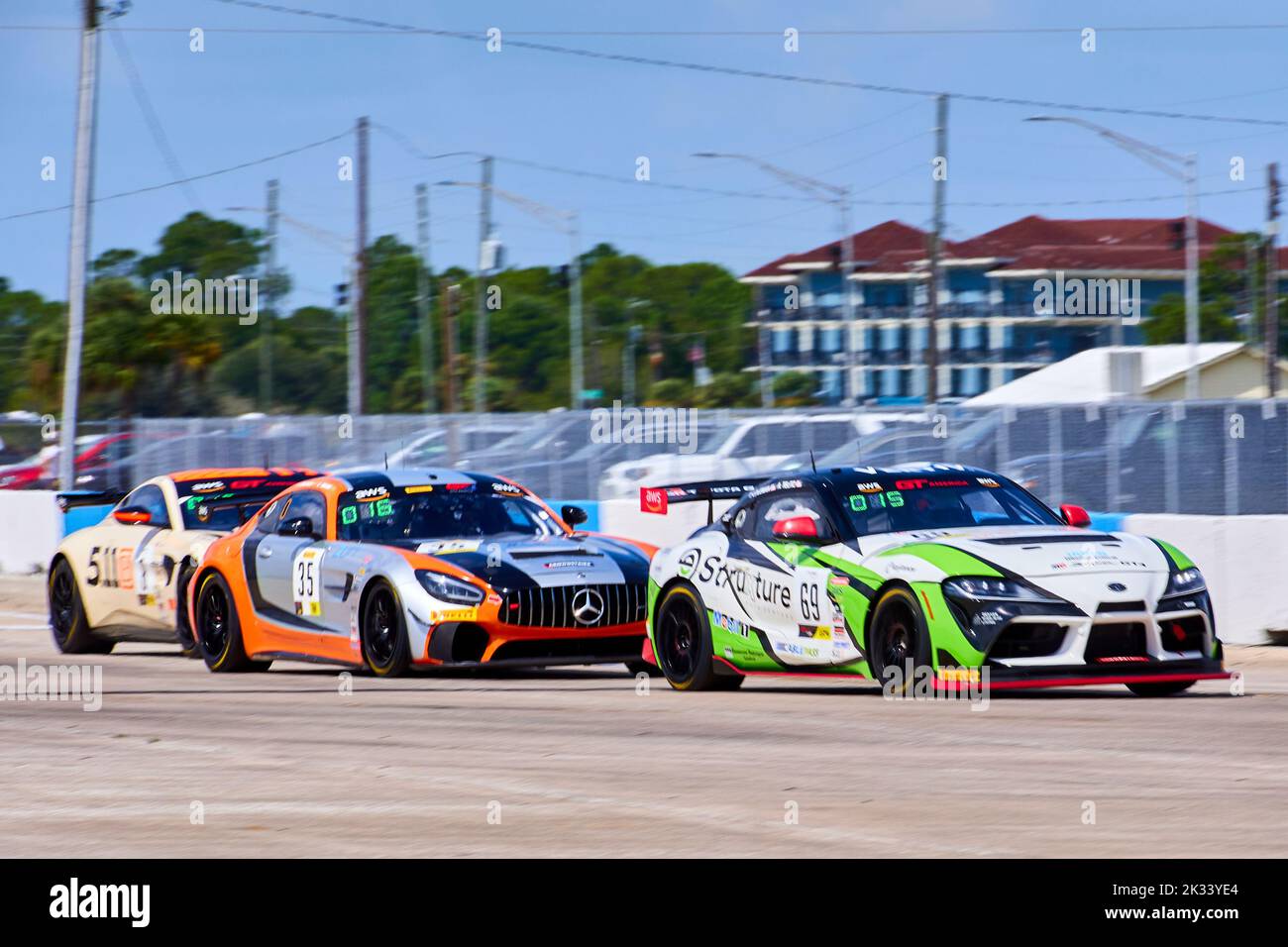 Sebring, Floride, États-Unis. 24th septembre 2022. Fanatec GT World Challenge America Powered by AWS at Sebring International Speedway, États-Unis. Voitures de sport préférées de marques comme Acura, Aston Martin, Ferrari, Lamborghini, Mercedes-AMG, Et Porsche affrontera les chocs du centre de la Floride. Credit: Yaroslav Sabitov/YES Market Media/Alay Live News Banque D'Images