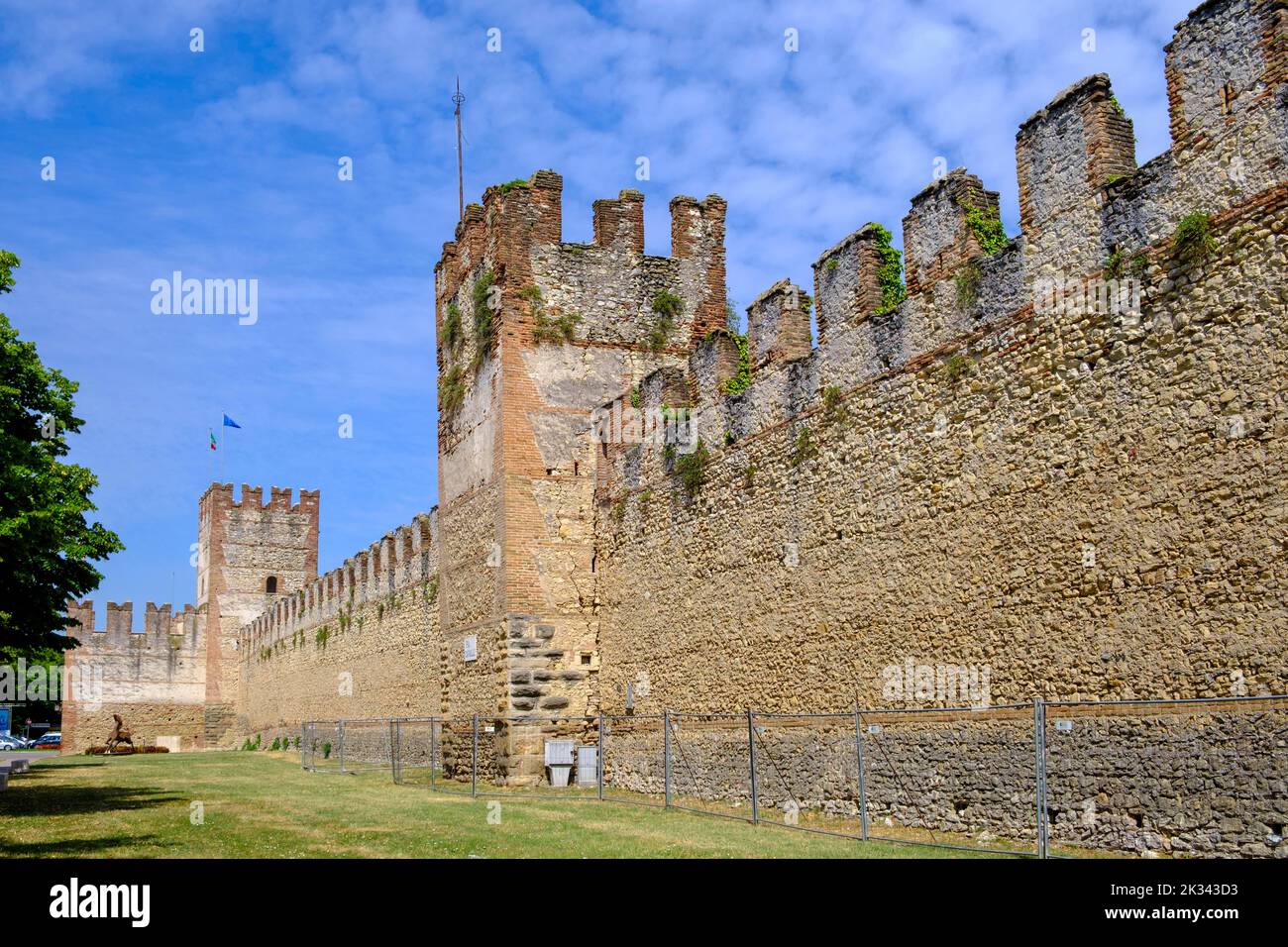 Mur de ville, Soave, Vénétie, Vénétie, Italie Banque D'Images