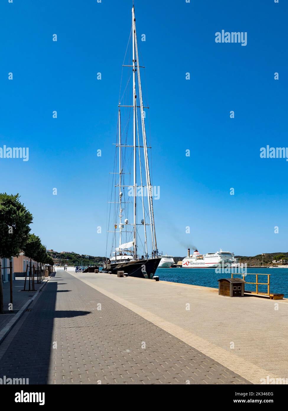 Port de Mao, Yacht à voile, Mahon, Minorque, Iles Baléares, Espagne Banque D'Images