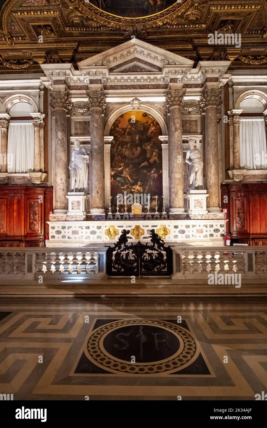 Scuola Grande di San Rocco, Sala Capitolare (salle plénière) ou aussi Sala Superiore, autel, Venise, Vénétie, Italie Banque D'Images