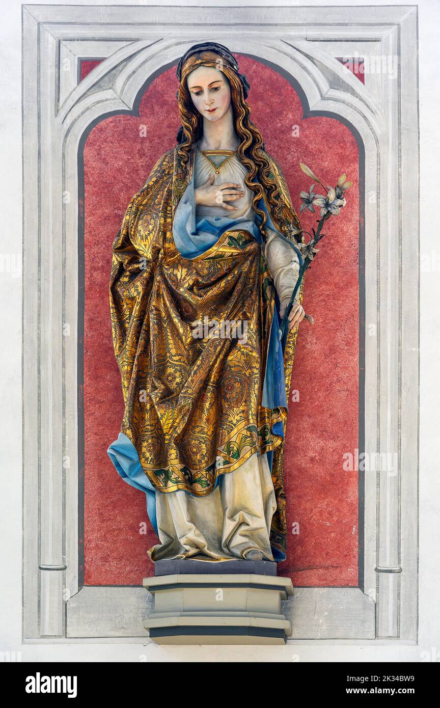 Figure de Marie avec nénuphar dans l'église Saint-Alexandre et Georg, Niedersonthofen, Allgaeu, Bavière, Allemagne Banque D'Images