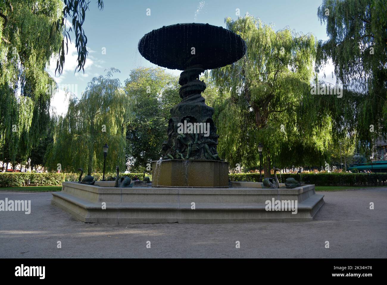 Stockholm, Suède, septembre 2022 : fontaine Molins située dans le parc King's Garden. Banque D'Images