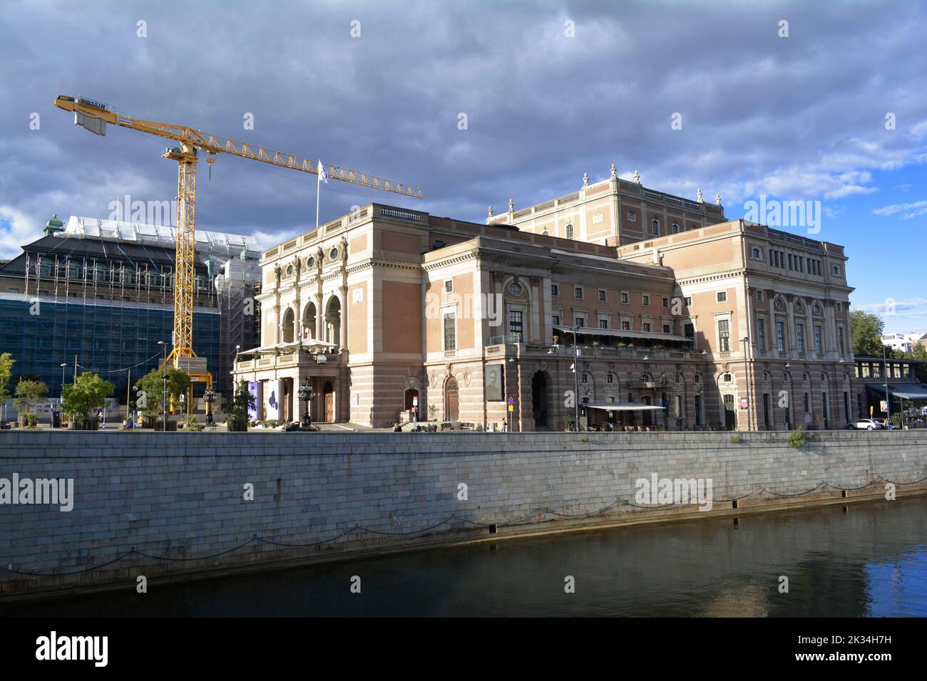 Stockholm, Suède, septembre 2022 : extérieur du bâtiment de l'Opéra royal de Suède. Banque D'Images