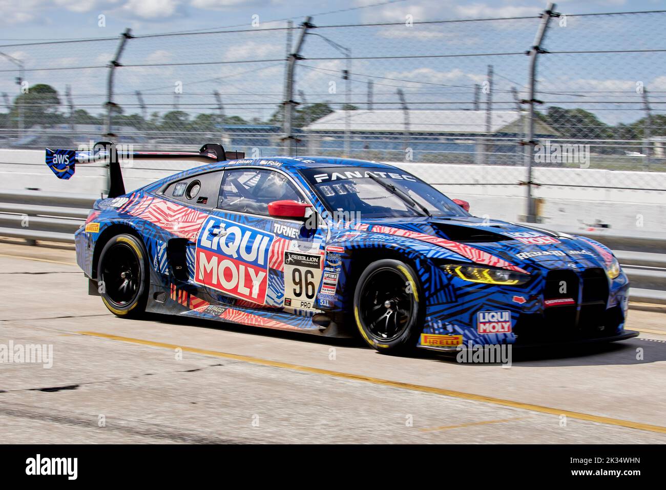 Sebring, Floride, États-Unis. 24th septembre 2022. Fanatec GT World Challenge America Powered by AWS at Sebring International Speedway, États-Unis. Voitures de sport préférées de marques comme Acura, Aston Martin, Ferrari, Lamborghini, Mercedes-AMG, Et Porsche affrontera les chocs du centre de la Floride. Credit: Yaroslav Sabitov/YES Market Media/Alay Live News Banque D'Images