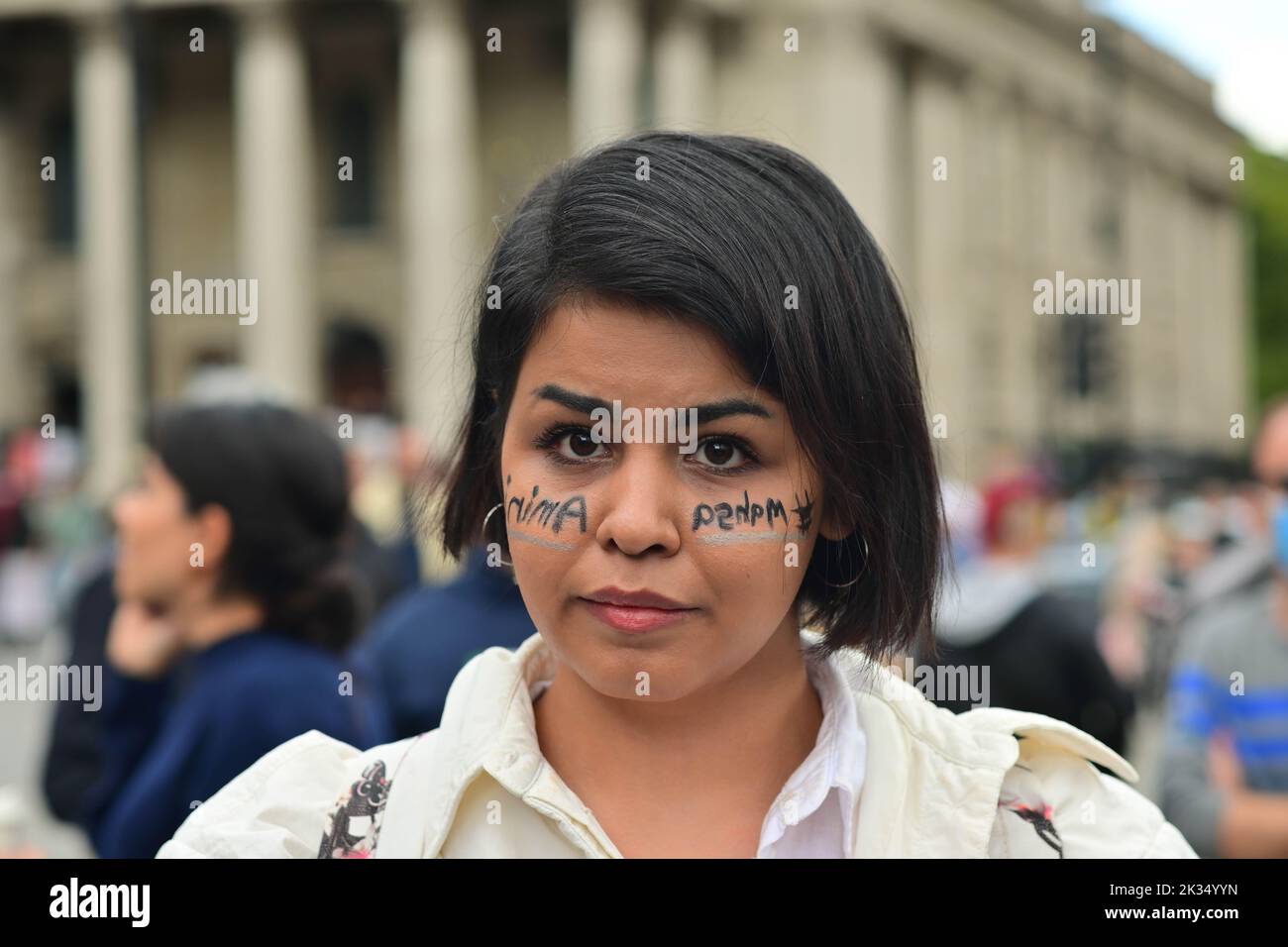 La protestation se poursuit sur la place Trafalgar de la mort illégale de Mahsa Amini allege Morality police meurtre Mahsa Amini pour avoir porté un hijab inapproprié. Londres, Royaume-Uni. 24th septembre 2022. Banque D'Images