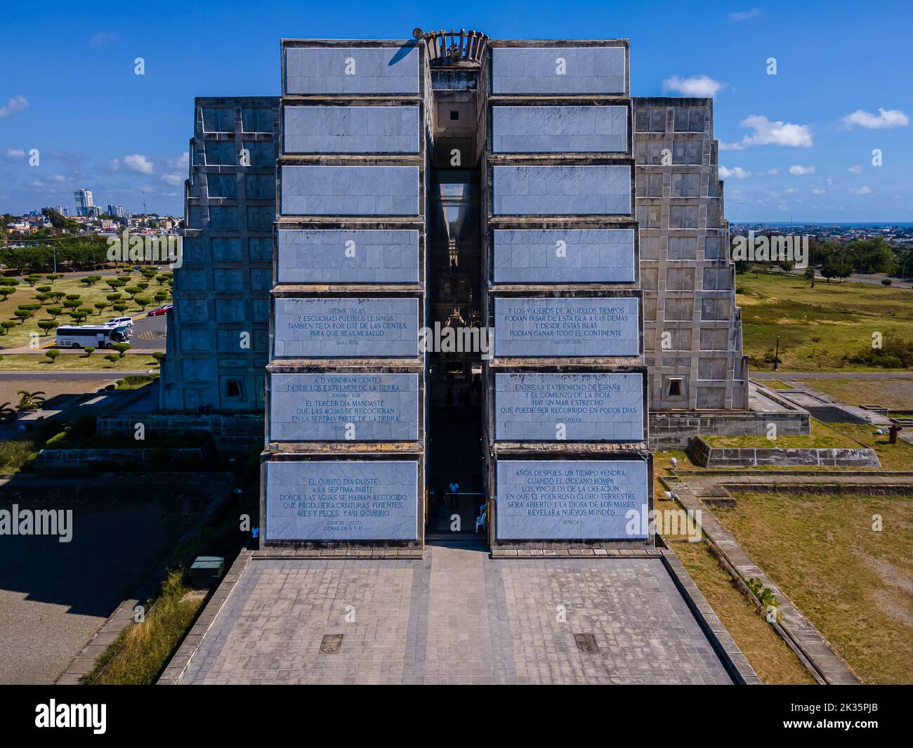 Belle vue aérienne du phare de Colon à Santo Domingo en République Dominicaine Banque D'Images