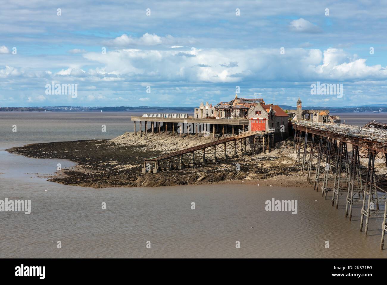 Victorian Birnbeck Pier également connu comme Old Pier, Weston Super Mare, North Somerset, Angleterre, Royaume-Uni Banque D'Images
