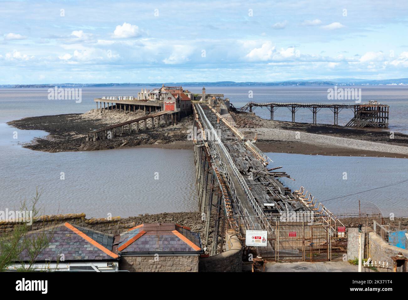 Victorian Birnbeck Pier également connu comme Old Pier, Weston Super Mare, North Somerset, Angleterre, Royaume-Uni Banque D'Images