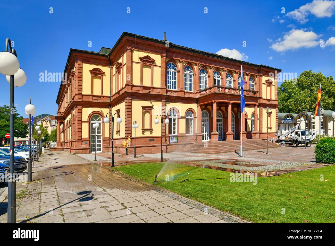 Neustadt an der Weinstrasse, Allemagne - août 2022 : Saalbau, centre multifonctionnel de congrès et d'événements culturels Banque D'Images