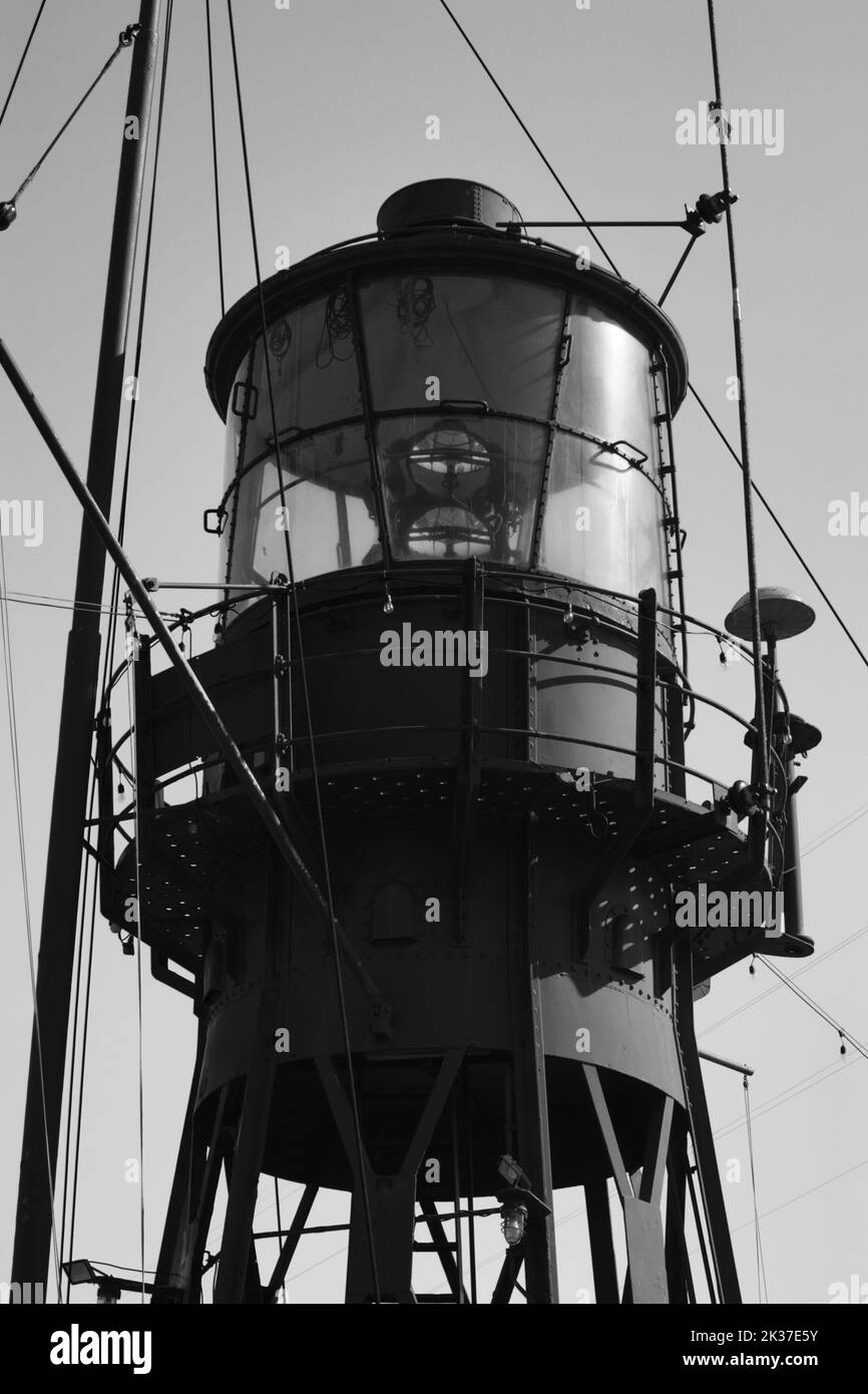Trinity Light House navire dans le port de Colchester dans l'Essex sur la côte sud-est de l'Angleterre Banque D'Images