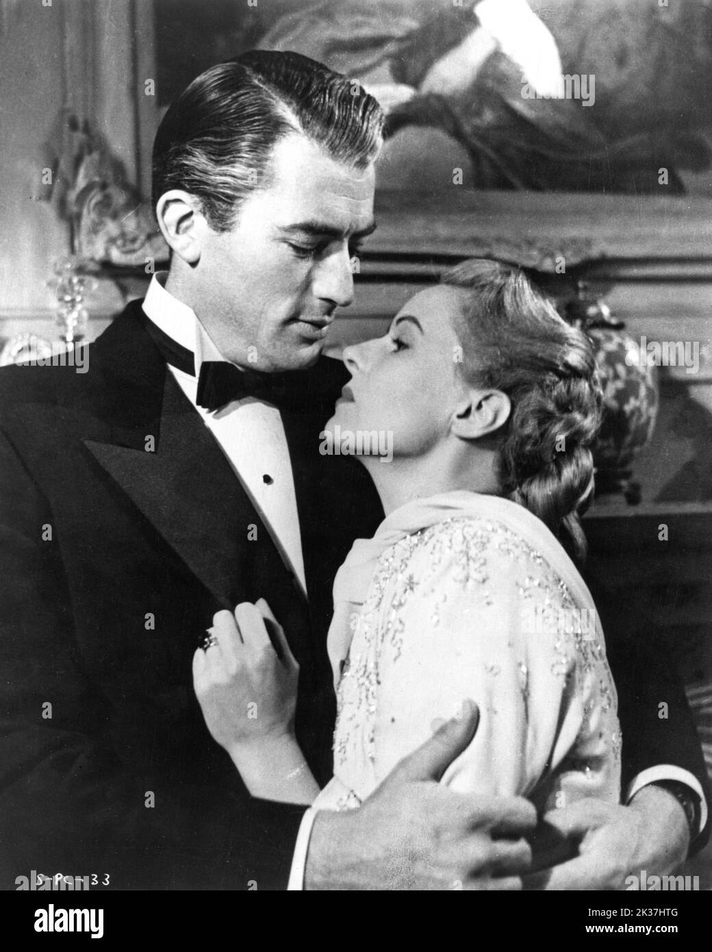 GREGORY PECK et ANN TODD dans LE cas PARADINE 1947 réalisateur ALFRED HITCHCOCK roman Robert Hitchins adaptation Alma Reville scénario David O. Selznick musique Franz Waxman costumes Travis Banton Vanguard films / Selznick International Pictures Banque D'Images