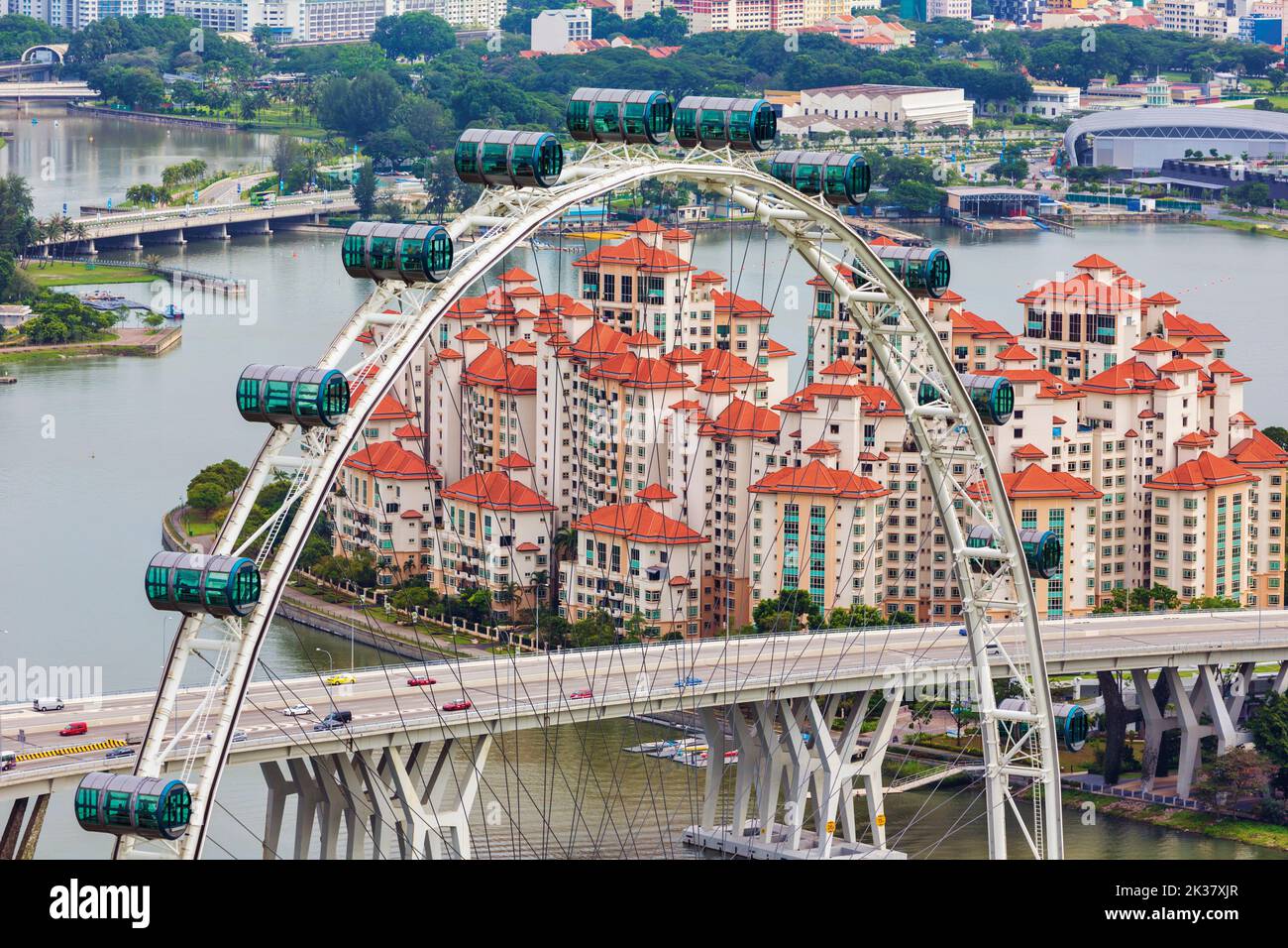 La roue du Singapore Flyer. Avec une hauteur de 165 mètres ou 541 pieds, il est l'un des plus hauts au monde. République de Singapour Banque D'Images