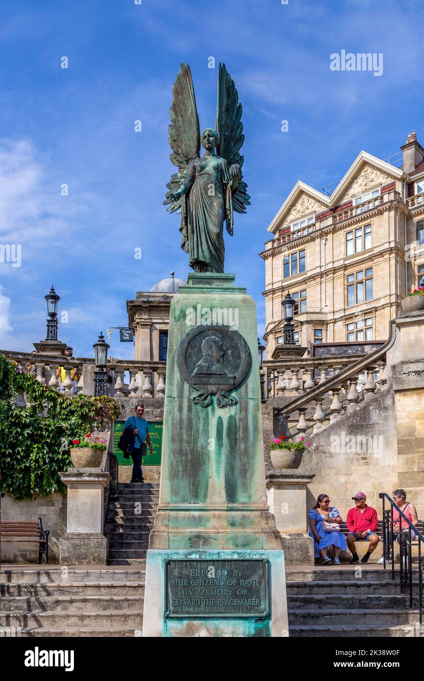 Vue sur Parade Gardens dans la ville de Bath, Somerset, Royaume-Uni. Banque D'Images