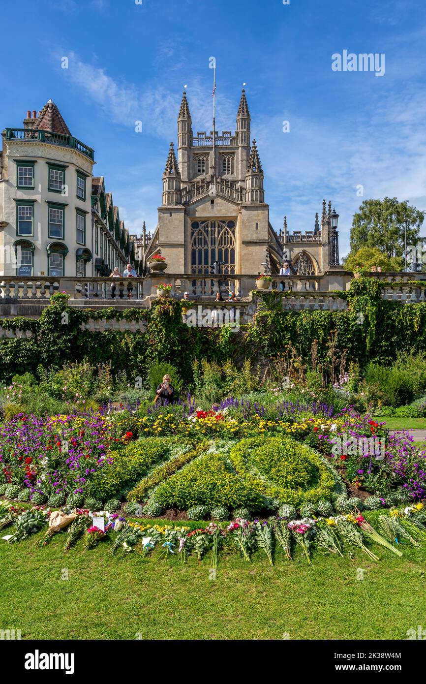 Vue sur Parade Gardens dans la ville de Bath, Somerset, Royaume-Uni. Banque D'Images