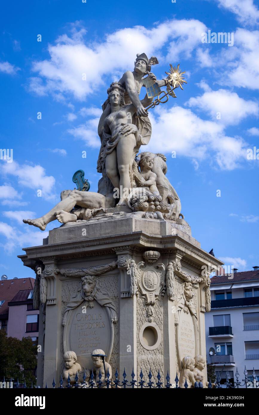 Place du marché Fontaine, Marktplatzbrunnen, Mannheim, Allemagne. Banque D'Images