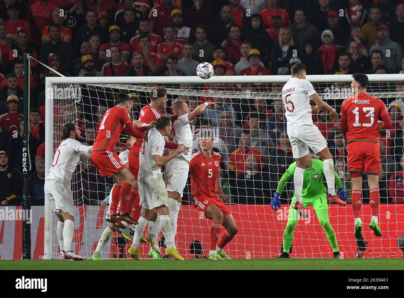 Cardiff, Royaume-Uni. 25th septembre 2022. Le pays de Galles attaque le but de la Pologne lors du match de l'UEFA Nations League Group A4 entre le pays de Galles et la Pologne au Cardiff City Stadium, Cardiff, Royaume-Uni, 25th septembre 2022 (photo de Mike Jones/News Images) à Cardiff, Royaume-Uni, le 9/25/2022. (Photo par Mike Jones/News Images/Sipa USA) crédit: SIPA USA/Alay Live News Banque D'Images