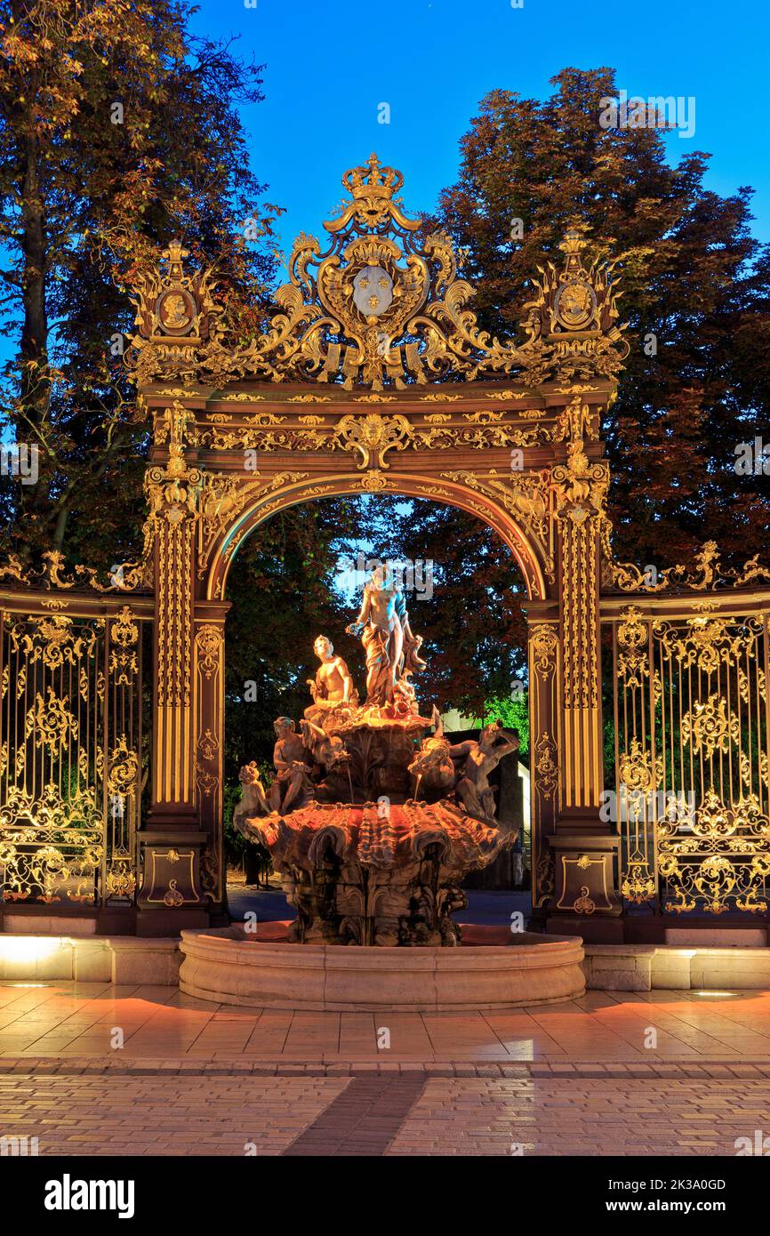 La fontaine Amphitrite datant de 18th ans de la place Stanislas à Nancy (Meurthe-et-Moselle), en France Banque D'Images