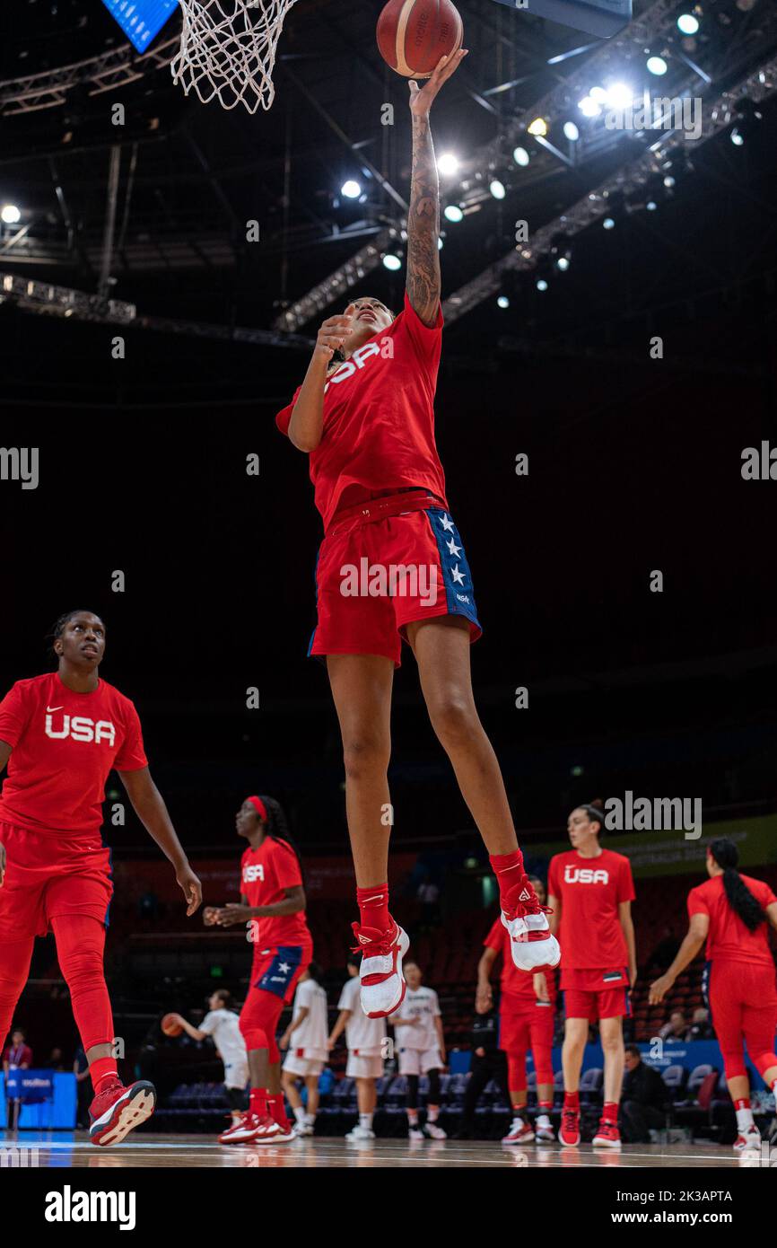 Sydney, Australie. 26th septembre 2022. Shakira Austin (13 États-Unis) se réchauffe avant le match de la coupe du monde FIBA Womens 2022 entre la Corée et les États-Unis au Superdome de Sydney, en Australie. (Foto: NOE Llamas/Sports Press photo/C - DÉLAI D'UNE HEURE - ACTIVER FTP SEULEMENT SI LES IMAGES DE MOINS D'UNE HEURE - Alay) crédit: SPP Sport Press photo. /Alamy Live News Banque D'Images