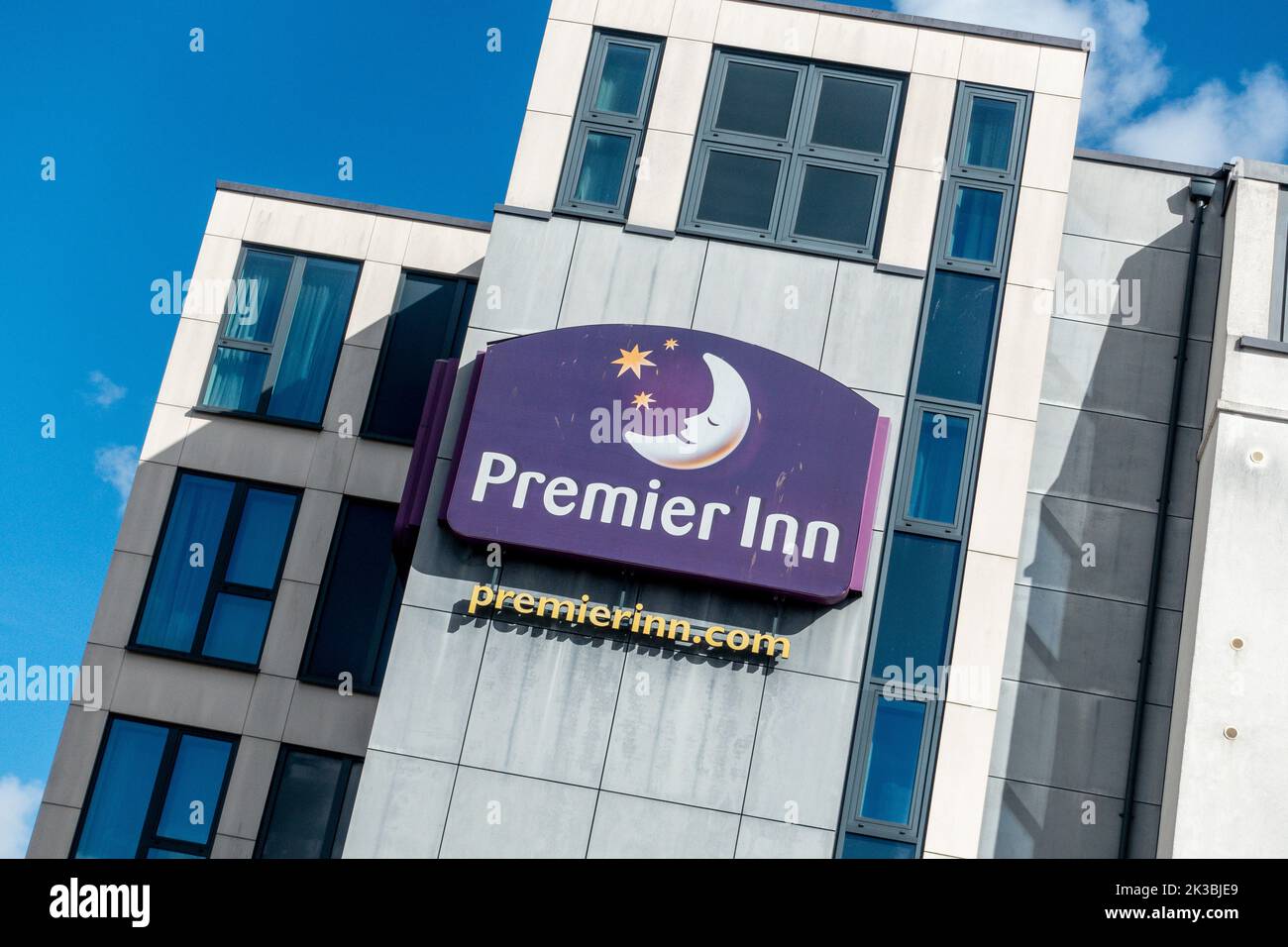 Premiere Inn,Hôtel,panneau,New Dover Road,Canterbury,Kent,Angleterre Banque D'Images